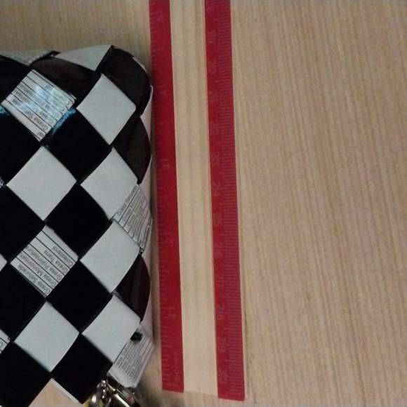 Nahui Ollin Woven Clutch Purse w/Red Wristlet Made of recycle Paper 10"x4 .5" x1 - Picture 7 of 12